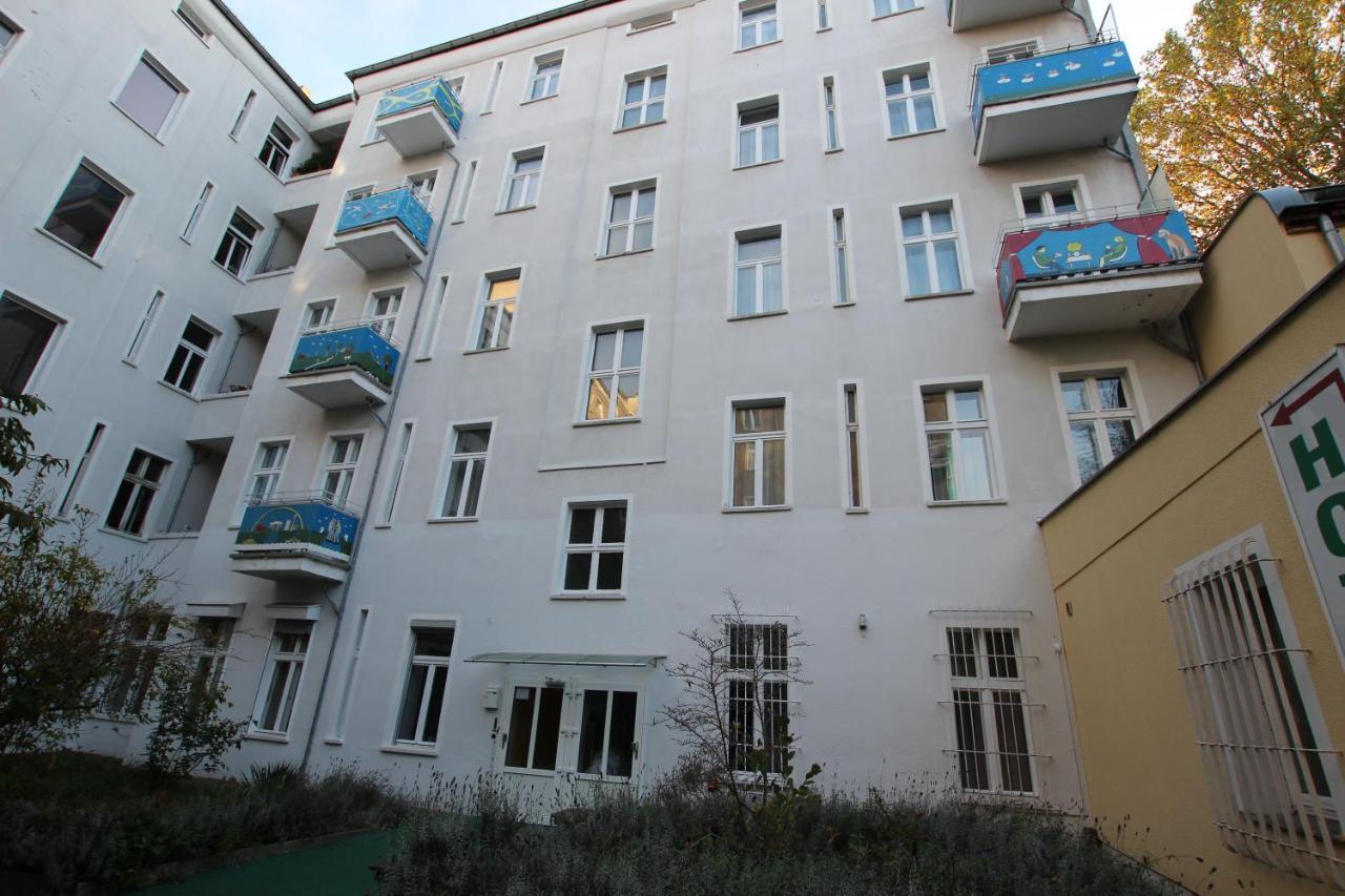 Bornholmer Hof Im Prenzlauer Berg Berlin Bagian luar foto