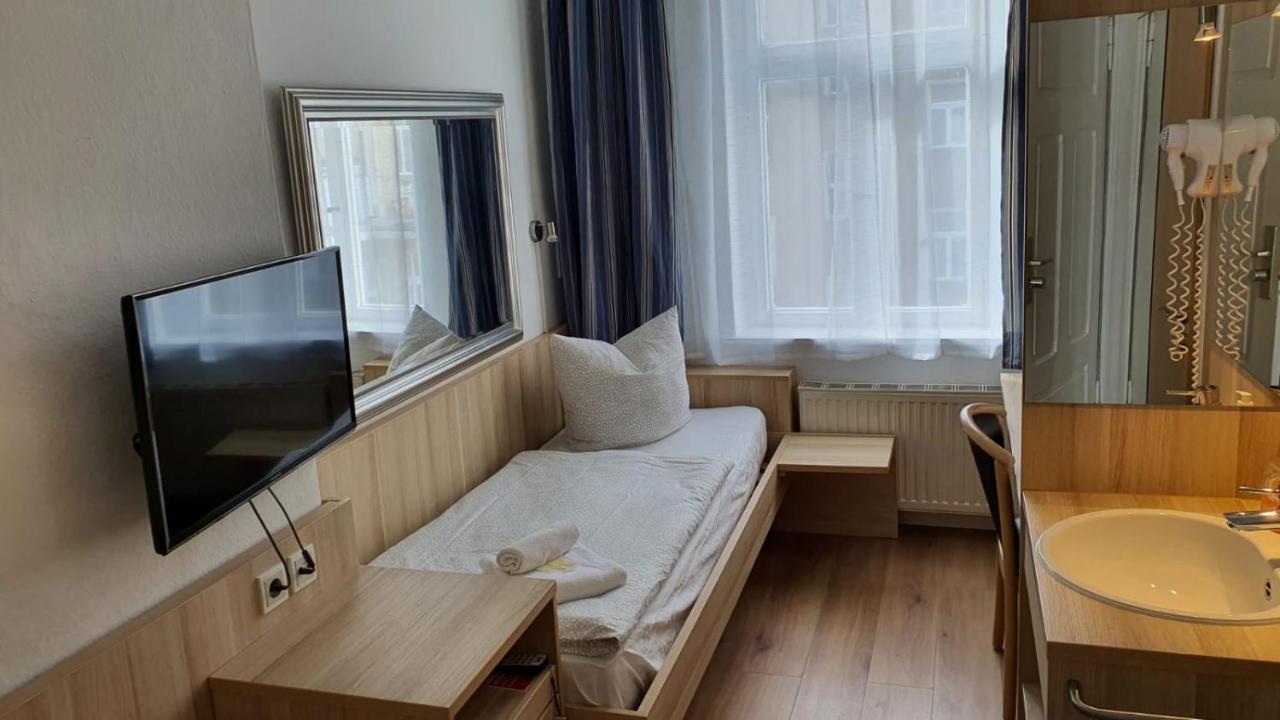 Bornholmer Hof Im Prenzlauer Berg Berlin Bagian luar foto