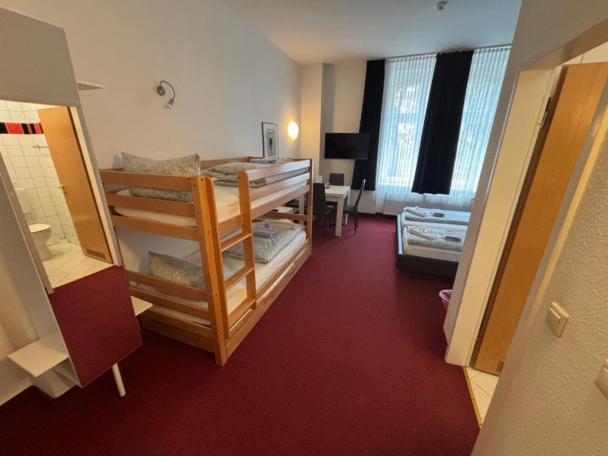 Bornholmer Hof Im Prenzlauer Berg Berlin Bagian luar foto